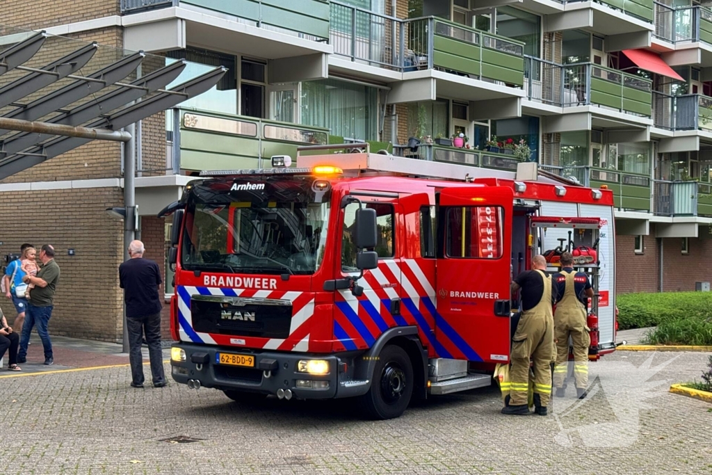 Brandmelder gaat af in flatgebouw