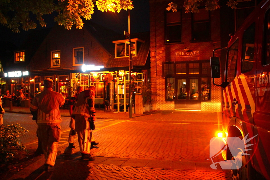 Restaurant ontruimd, brand snel onder controle