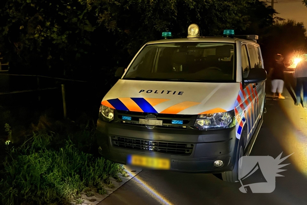 Bestuurder spoorloos nadat auto ondersteboven belandt