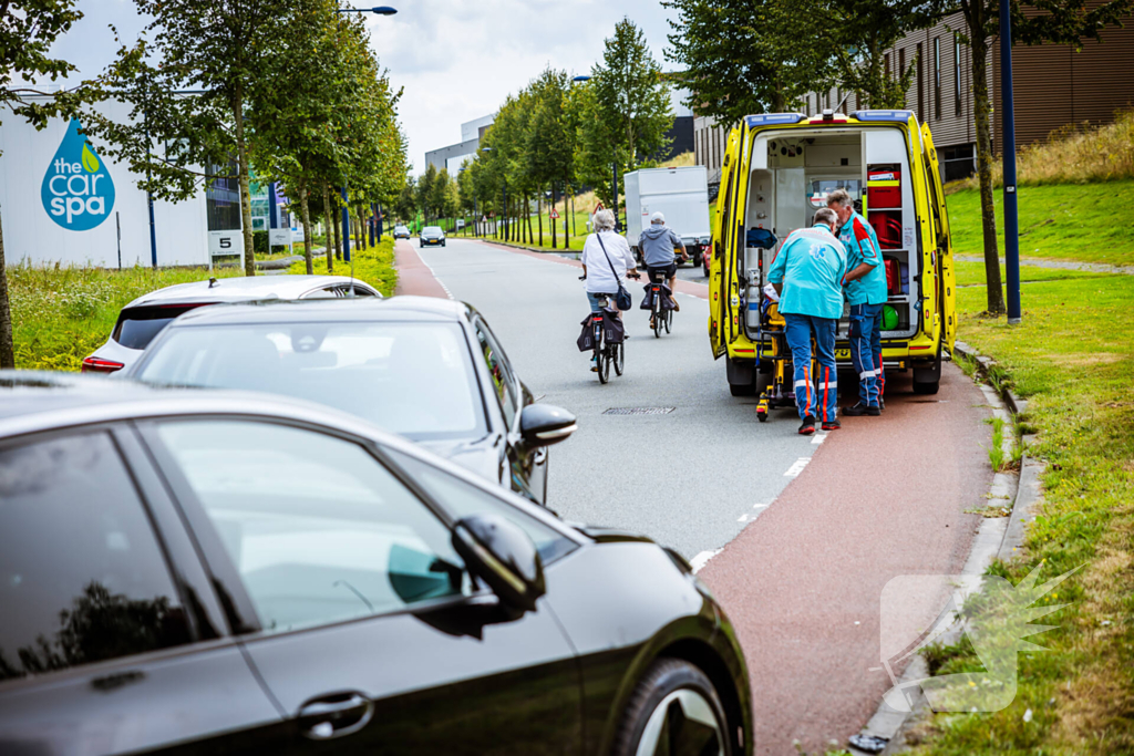 Bestuurder mist bocht en botst op tegenligger