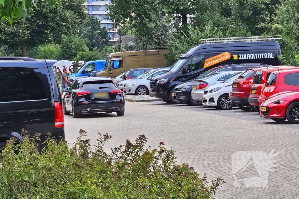 Politie op zoek naar mogelijk wapen na verdachte situatie