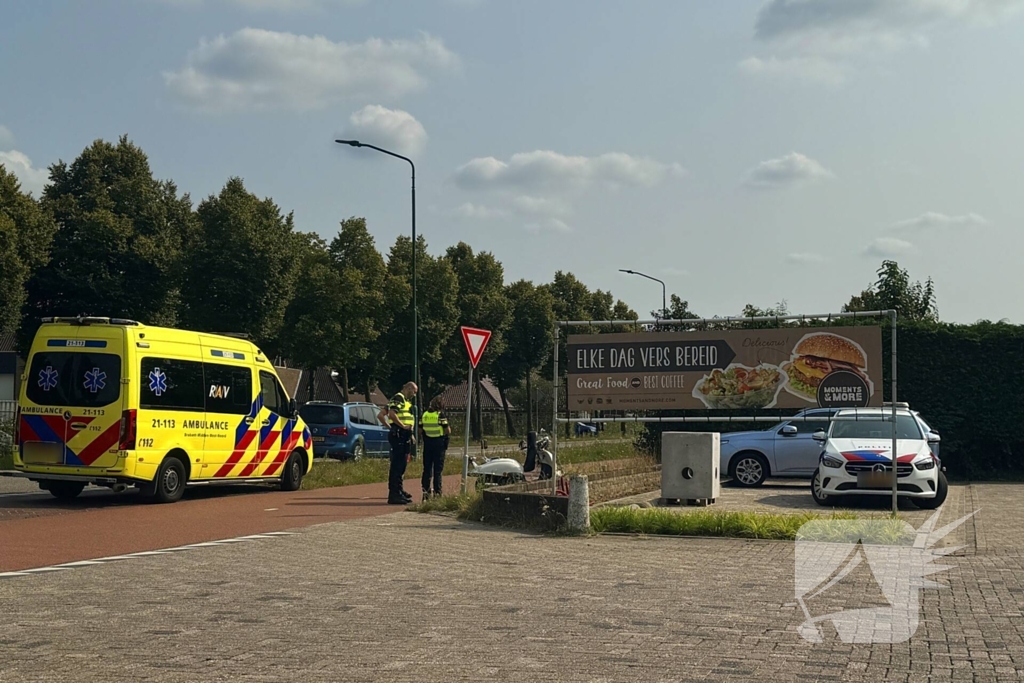 Aanrijding tussen brommobiel en scooter