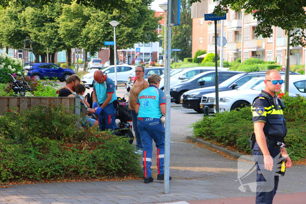 Brandweer bevrijdt kind dat met voet tussen spaken zit