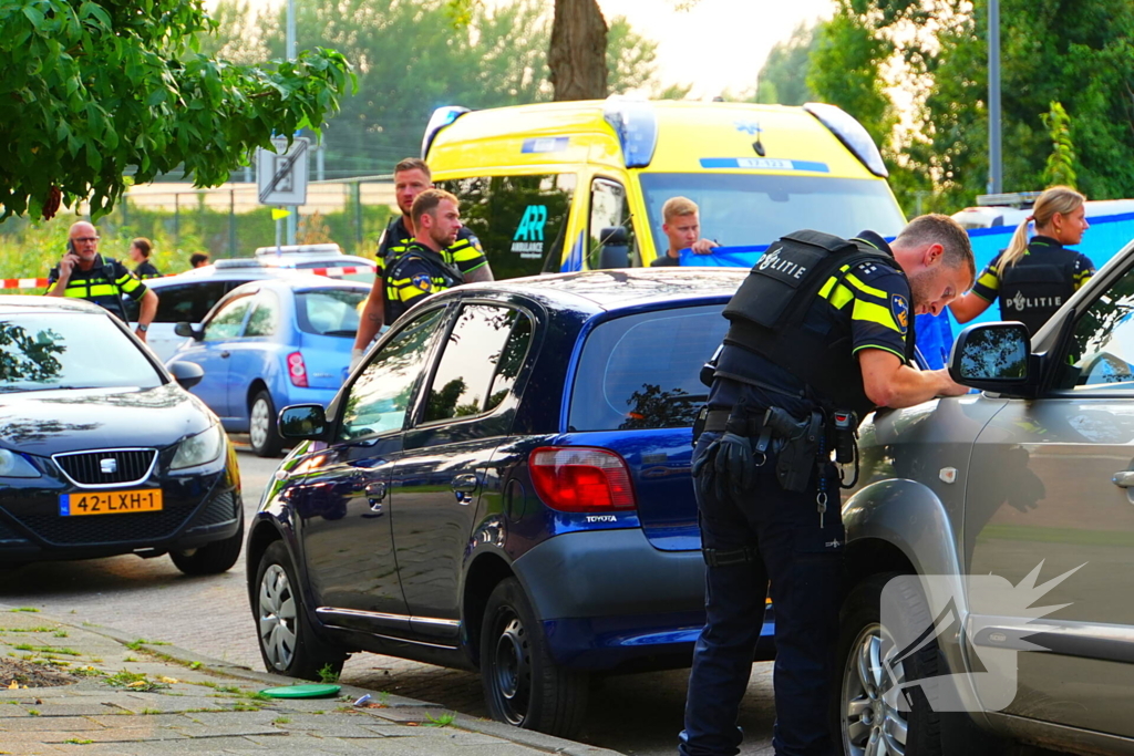 Persoon zwaargewond bij mogelijke schietpartij