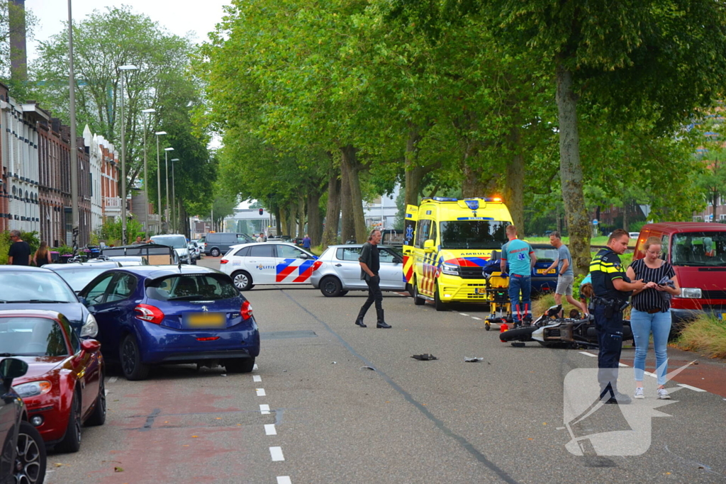 Motorrijder gewond bij verkeersongeval