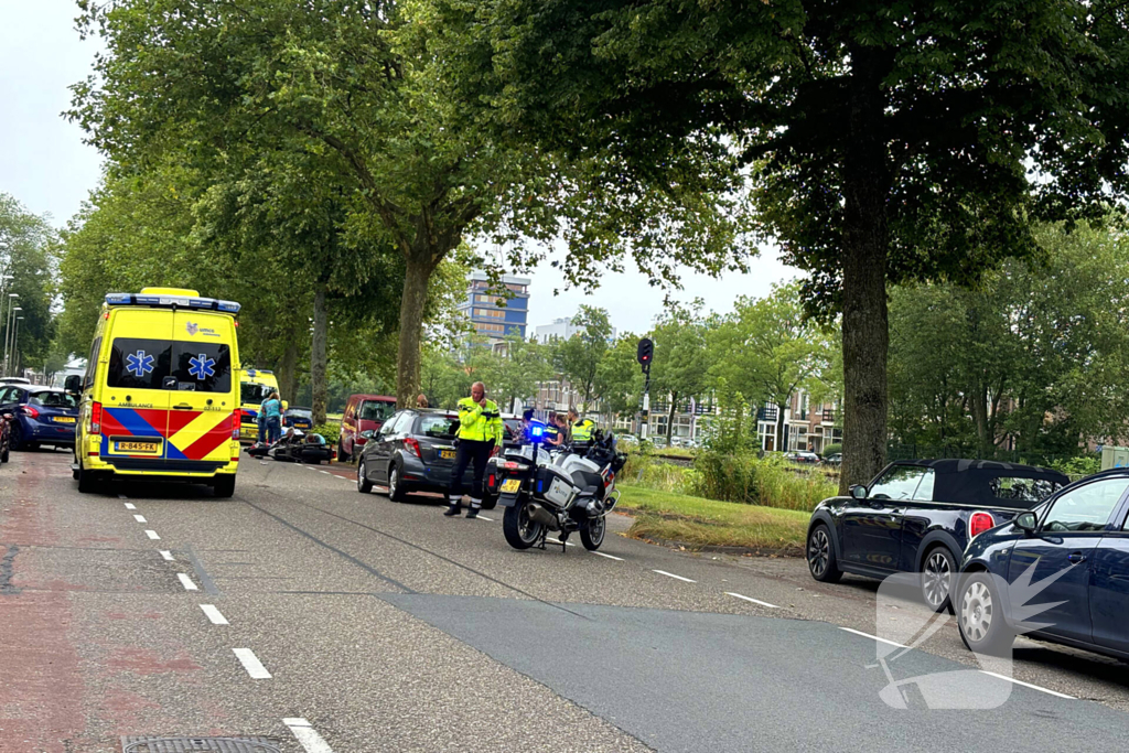 Motorrijder gewond bij verkeersongeval