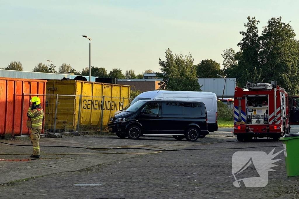 Vuilcontainers in brand, brandstichting niet uitgesloten