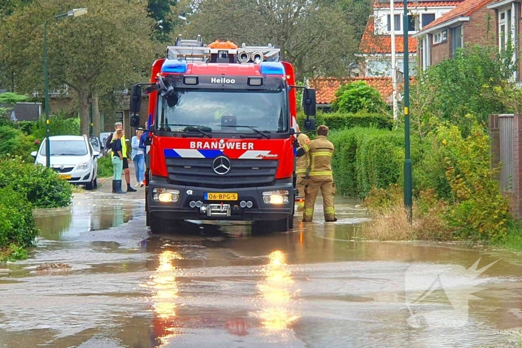 Wateroverlast door gesprongen waterleiding