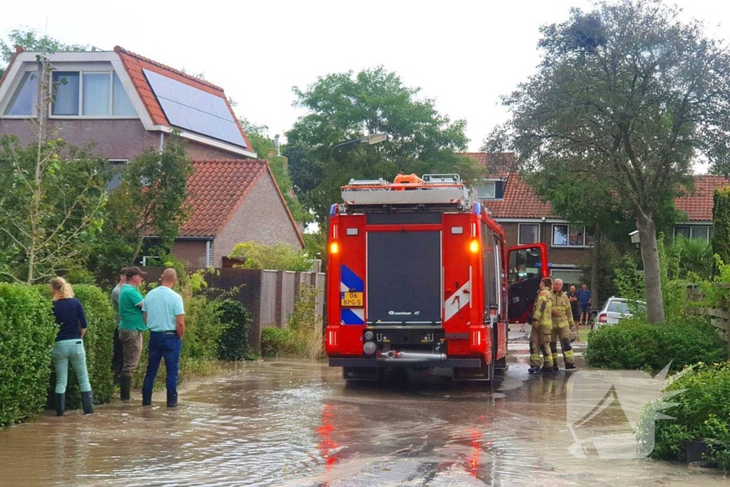 Wateroverlast door gesprongen waterleiding