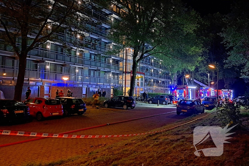 Gewonde bij grote uitslaande flatbrand