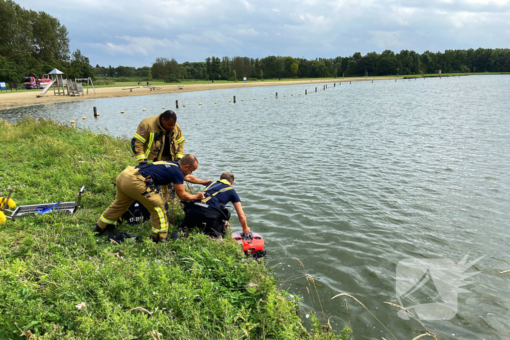 Onderwaterdrone ingezet na aantreffen kinderslippers