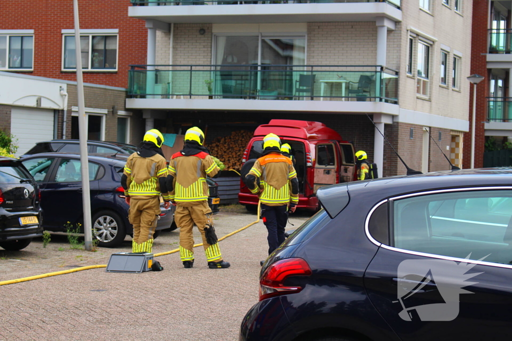 LPG bus gecontroleerd na melding gaslekkage