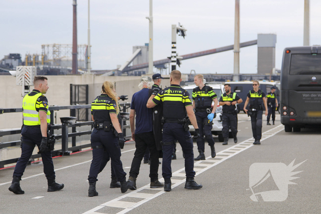 Demonstranten blokkeren opnieuw Zeesluis