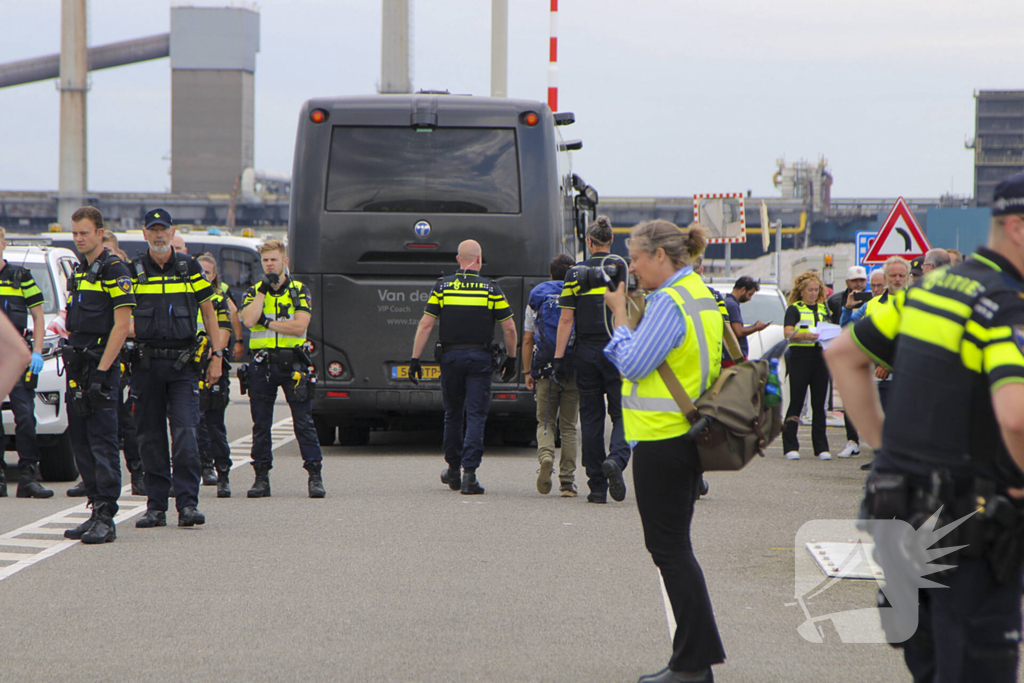 Demonstranten blokkeren opnieuw Zeesluis