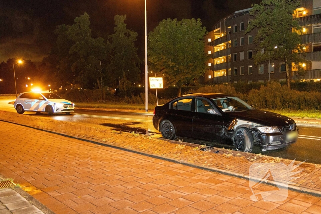 Lantaarnpaal beschadigd bij eenzijdig ongeval