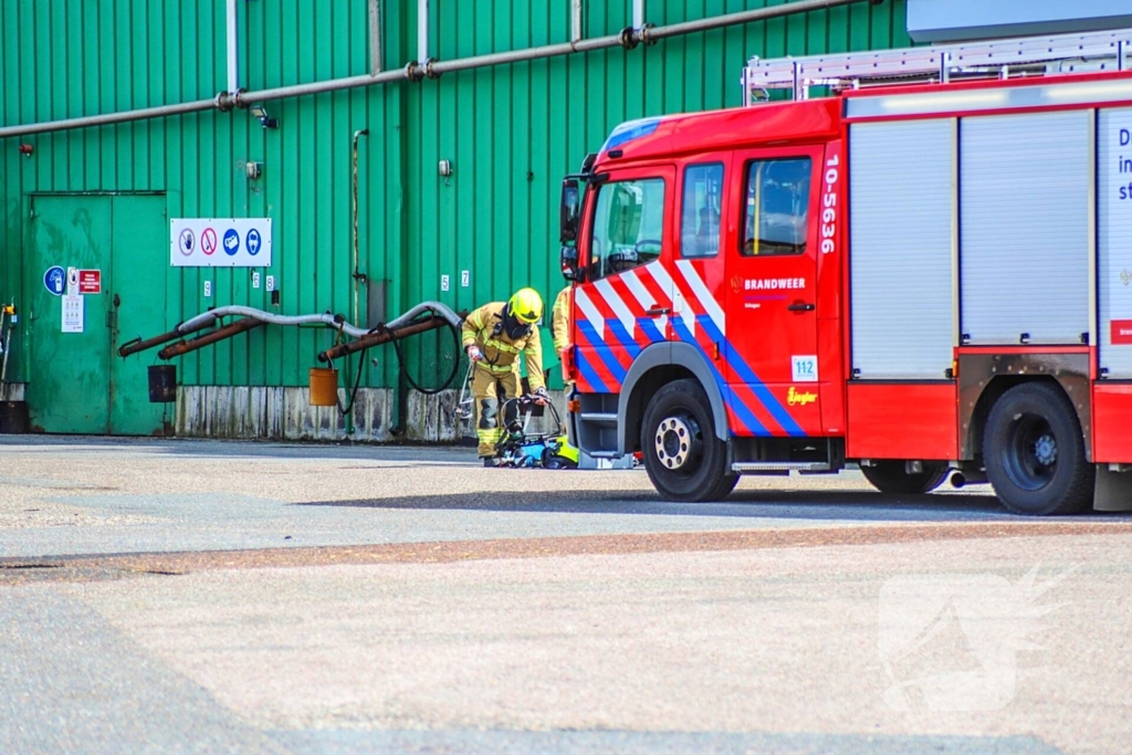 Brand bij asfaltbedrijf snel onder controle