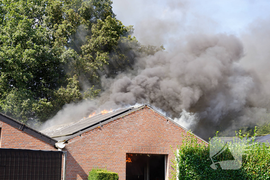 Grote brand in loods na werkzaamheden