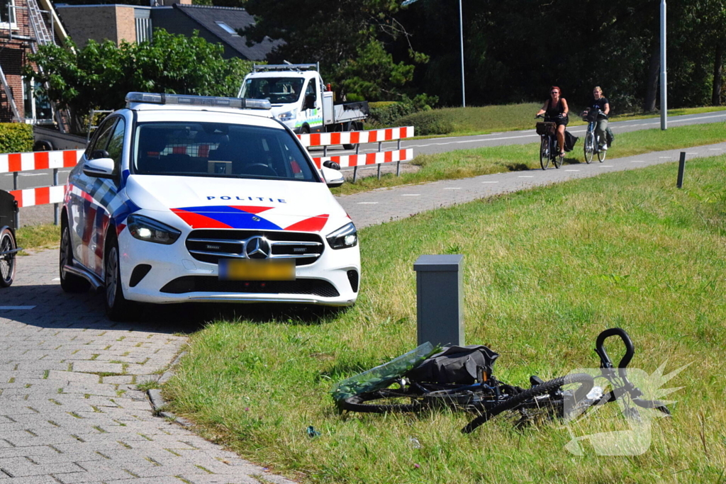 Persoon op fiets aangereden door scooterrijder