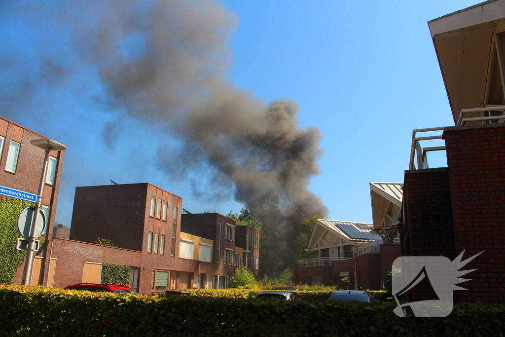 Brand op boot met grote hoeveelheid brandstof