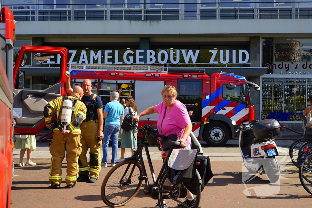 Zuurstoftank zorgt voor brand in bedrijfsverzamelgebouw