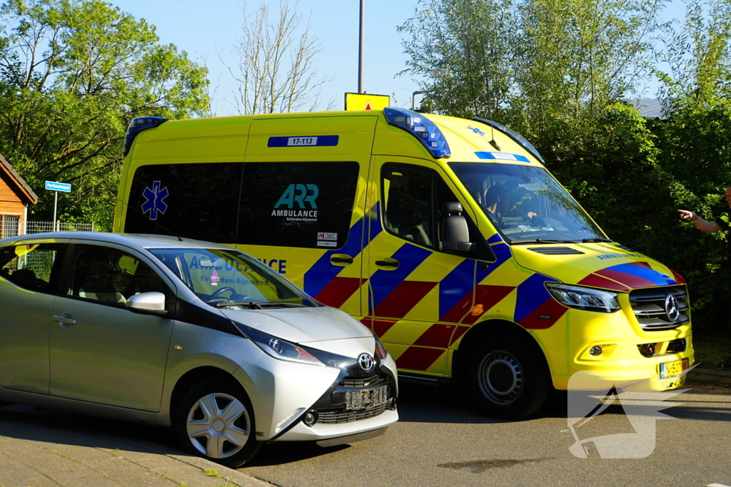 Fietser gewond bij botsing met auto