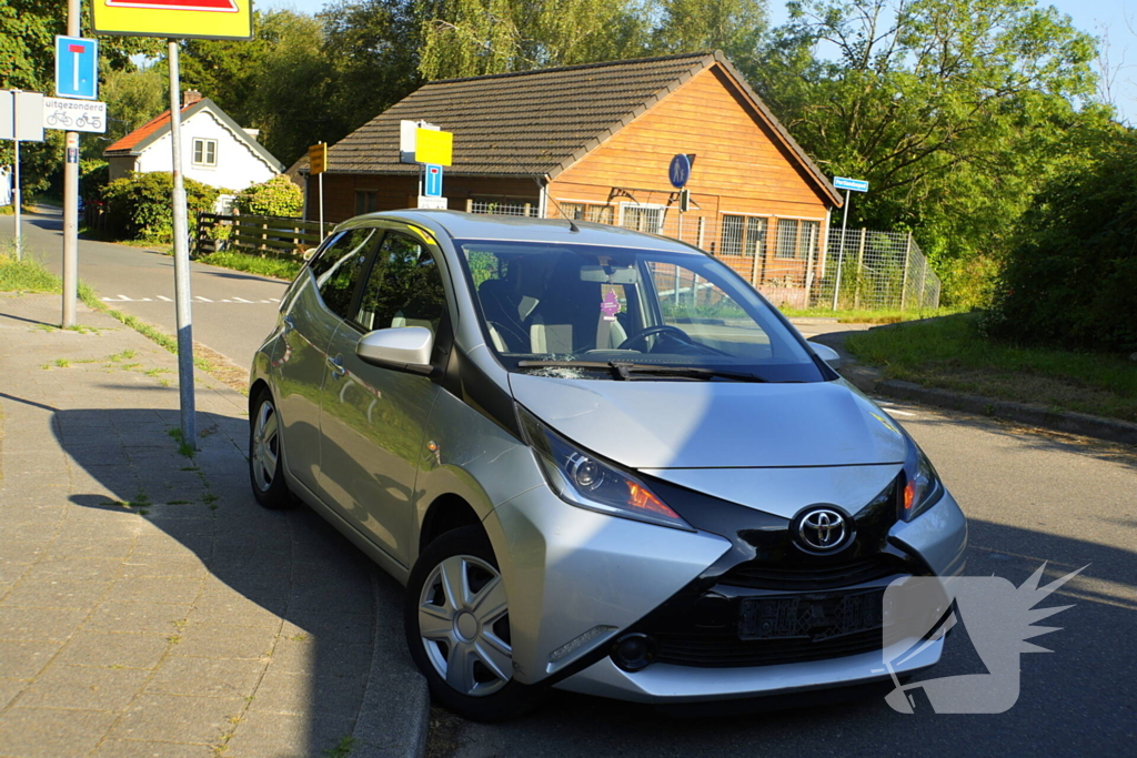 Fietser gewond bij botsing met auto