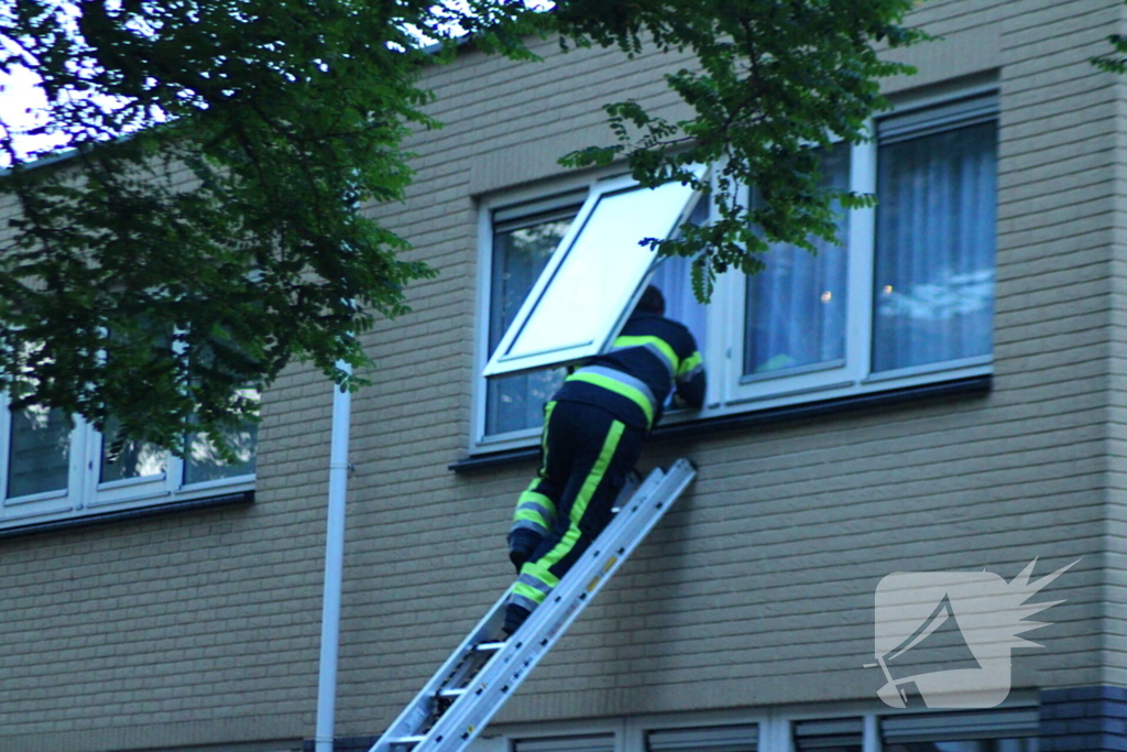 Patiënt in woning niet bereikbaar, brandweer schiet te hulp