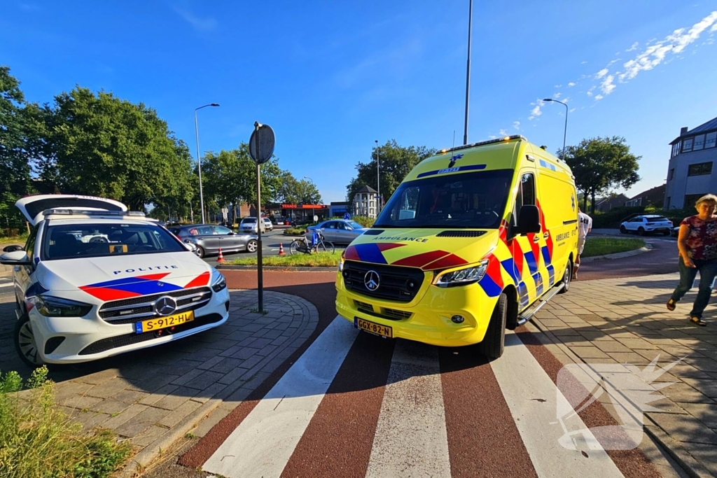 Fietser gewond bij botsing met bestelbus