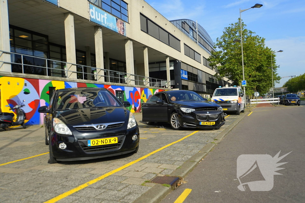 Keeractie leidt tot aanrijding tussen auto's