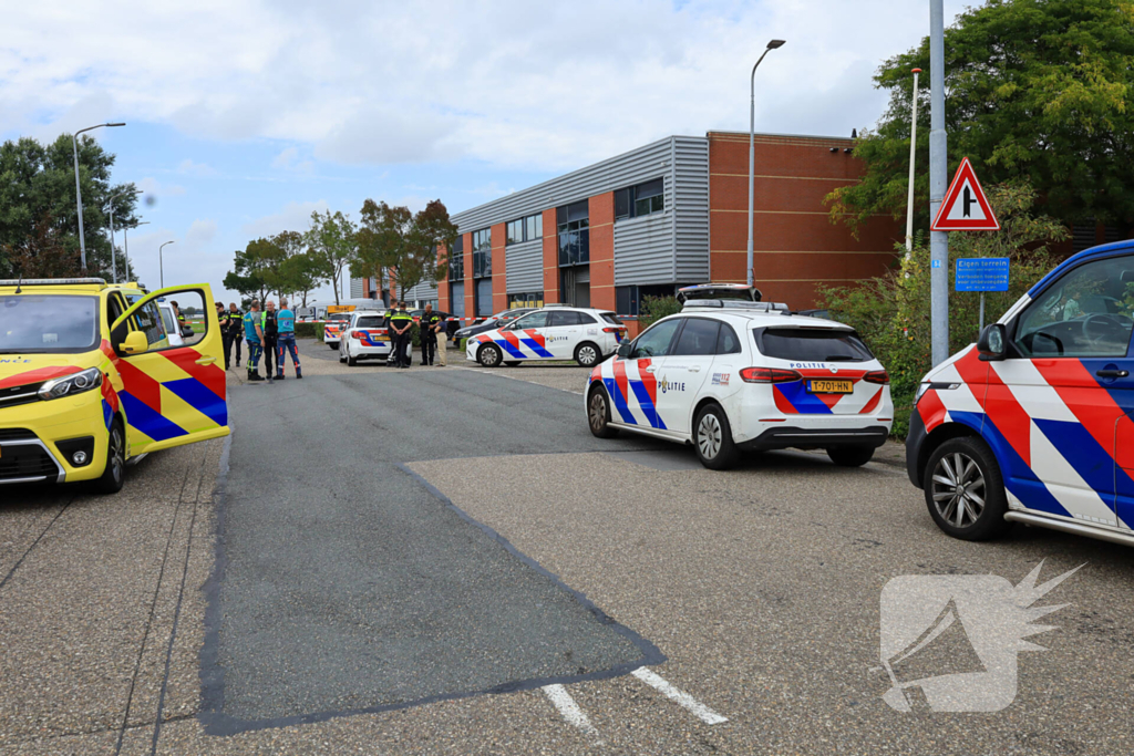 Twee gewonden bij overval: politie zoekt verdacht voertuig