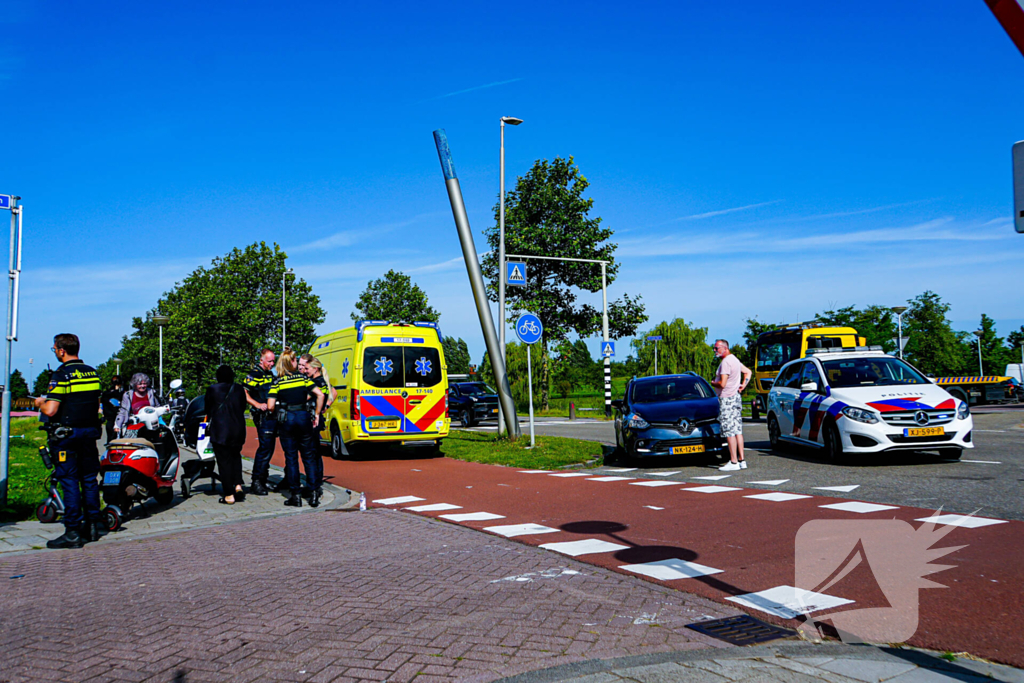 Bestuurster scooter gewond bij botsing met step