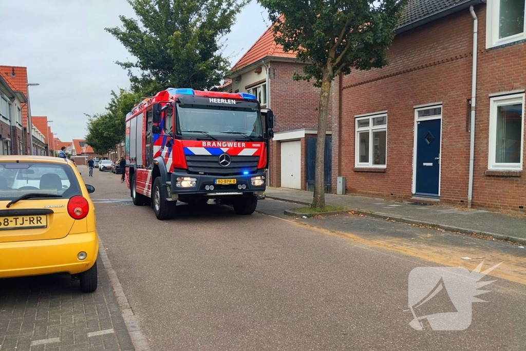 Pannetje op vuur zorgt voor brandweer inzet, bewoners niet thuis