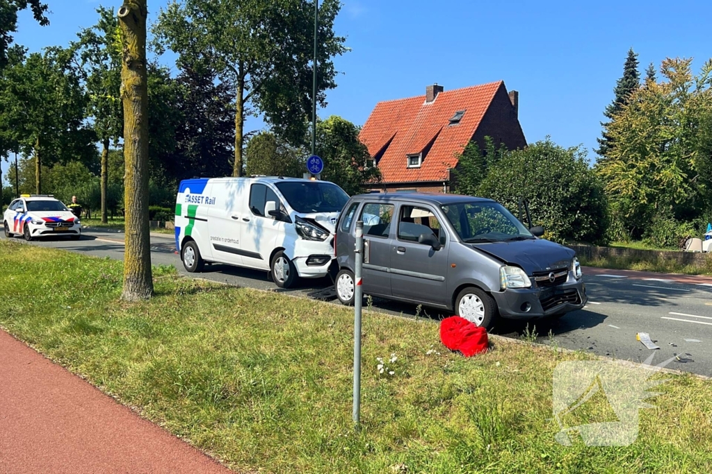 Drie voertuigen betrokken bij kettingbotsing