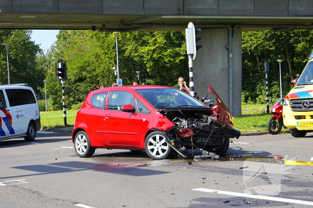 Porsche bestuurder aangehouden na veroorzaken ongeval met gewonde