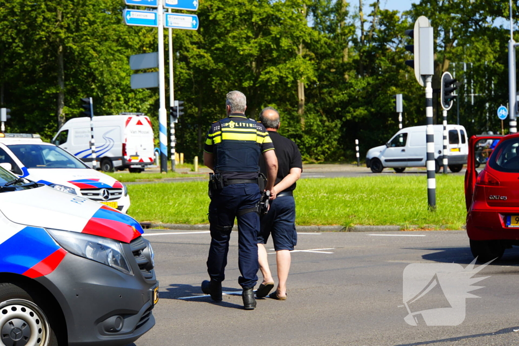 Porsche bestuurder aangehouden na veroorzaken ongeval met gewonde