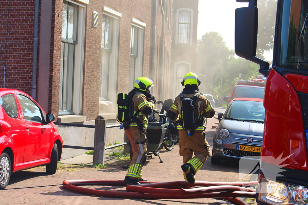 Vluchtelingenopvang ontruimd door brandend bankstel