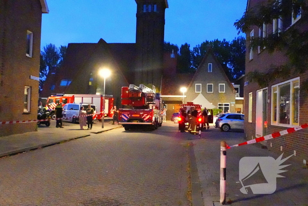 Pannetje op vuur zorgt voor brandweer inzet, bewoners niet thuis