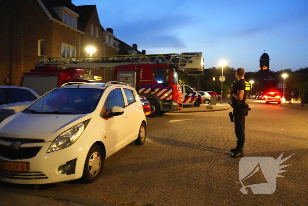 Pannetje op vuur zorgt voor brandweer inzet, bewoners niet thuis