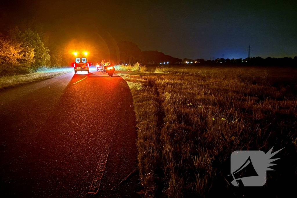 Motorrijder vliegt uit de bocht