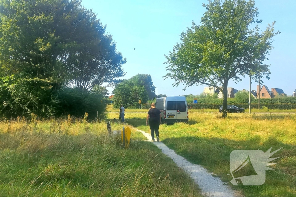 Overleden vrouw op afgelegen plek aangetroffen