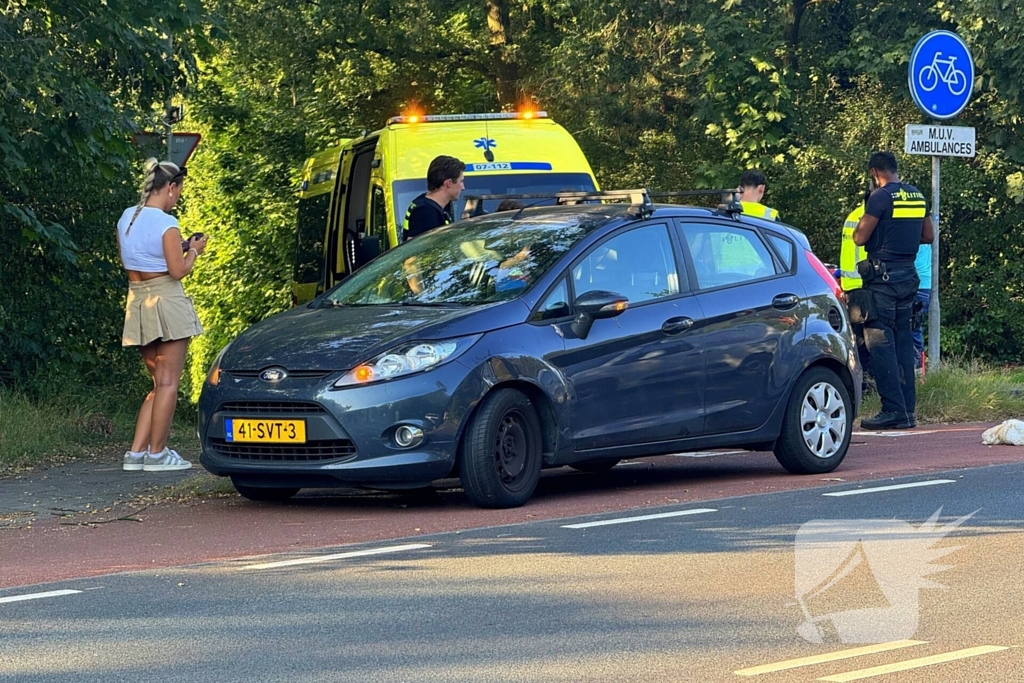 Automobilist schept motorrijder