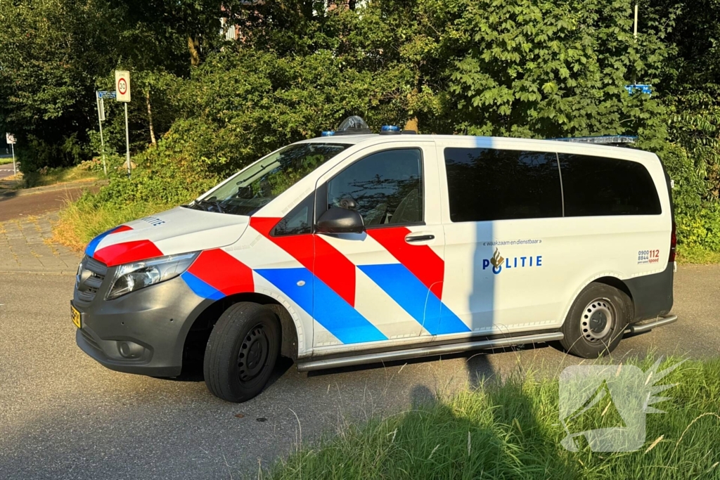 Automobilist schept motorrijder