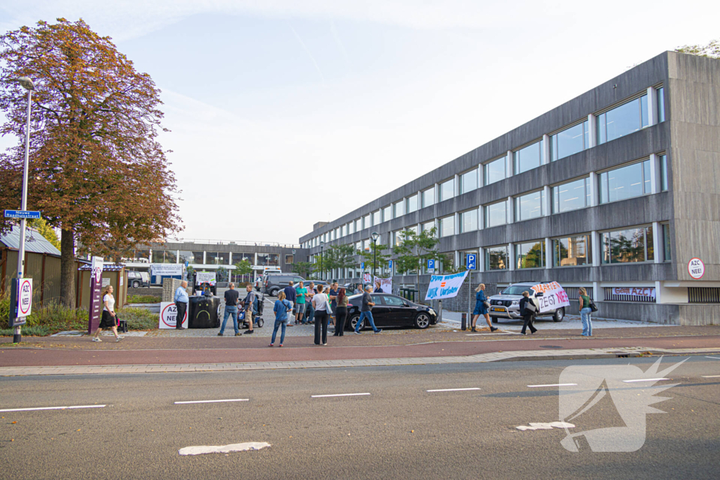 Nee tegen noodopvang in Naarden