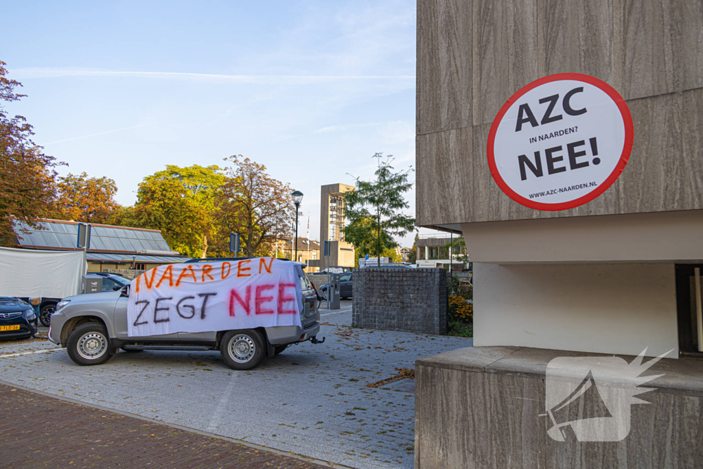 Nee tegen noodopvang in Naarden