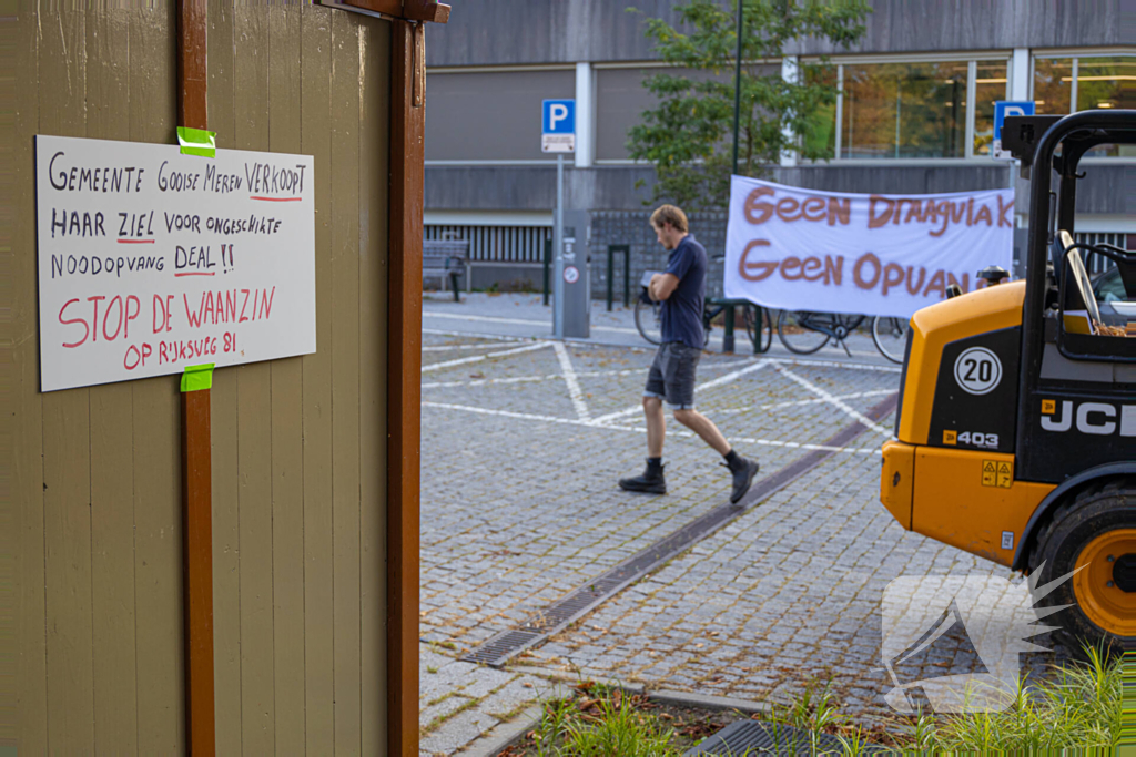 Nee tegen noodopvang in Naarden