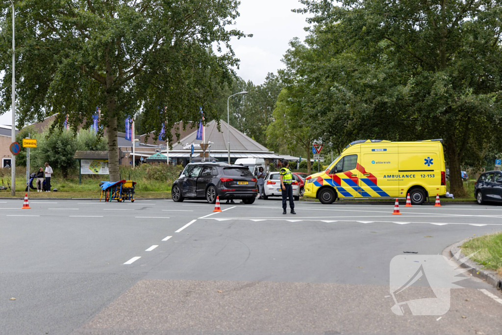 Brandweer bevrijdt beknelde automobilist