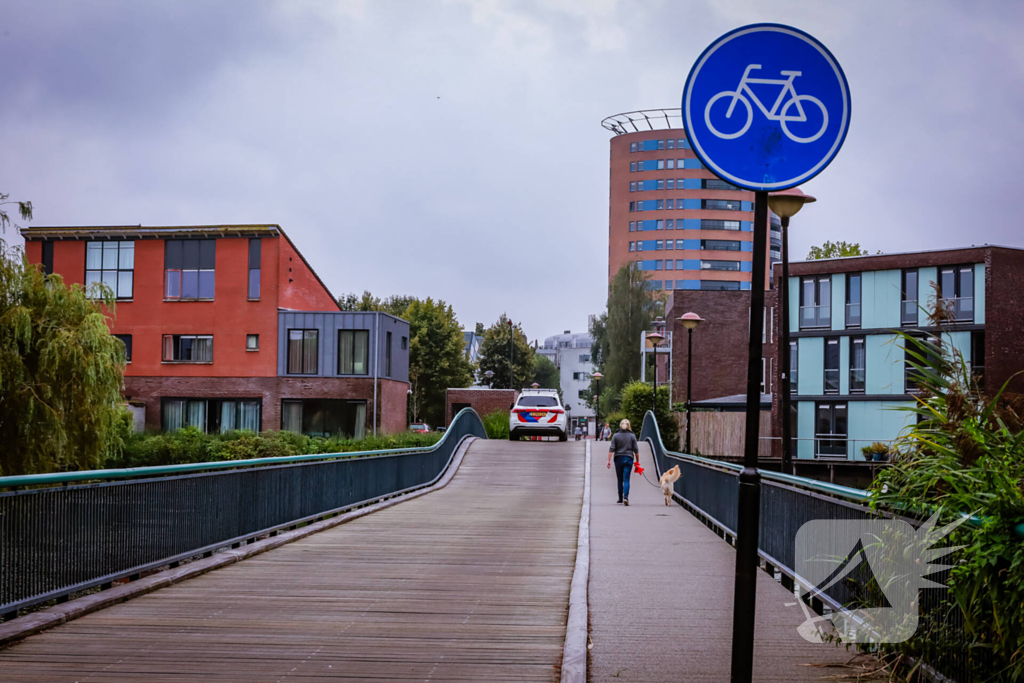 Politie zoekt man na verdachte situatie in winkelcentrum