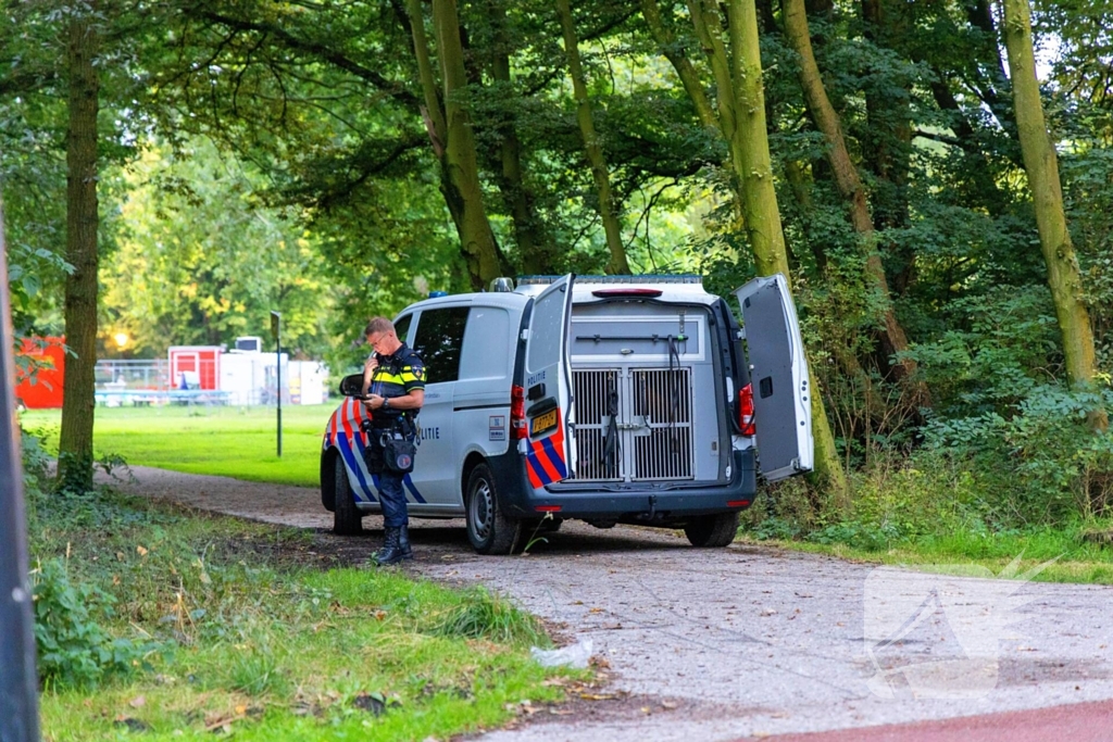 Grote politie-inzet na steekpartij in park