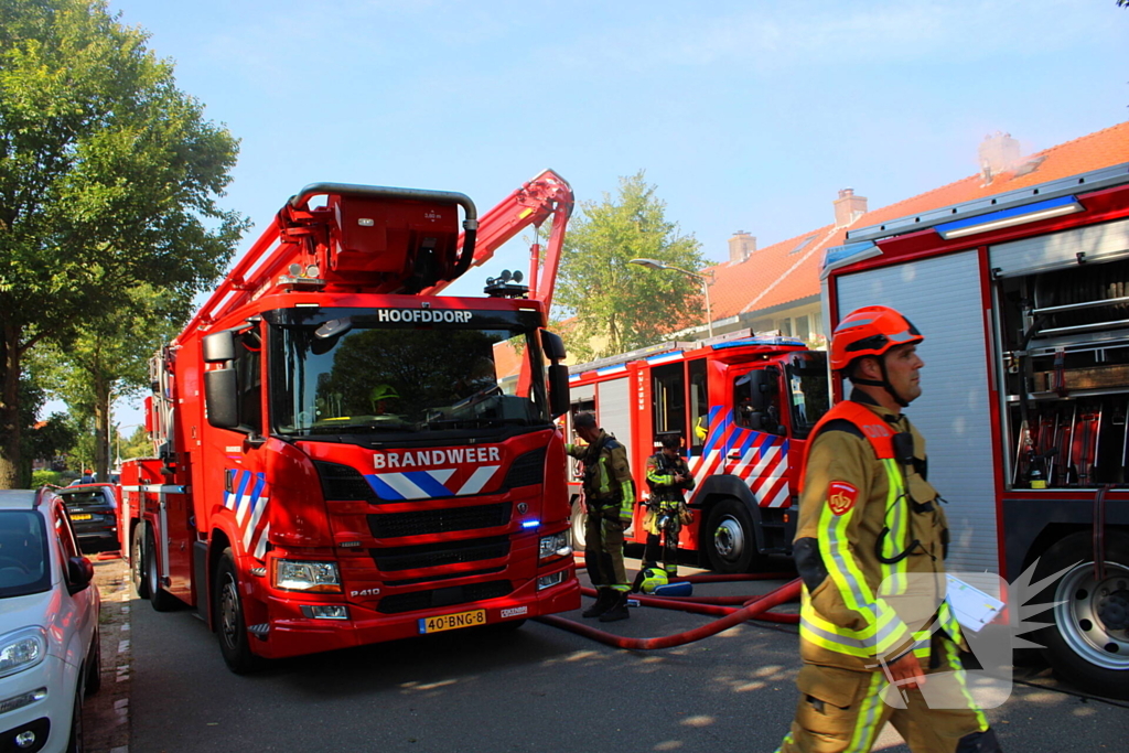 Veel hulpdiensten ingezet voor zeer grote brand