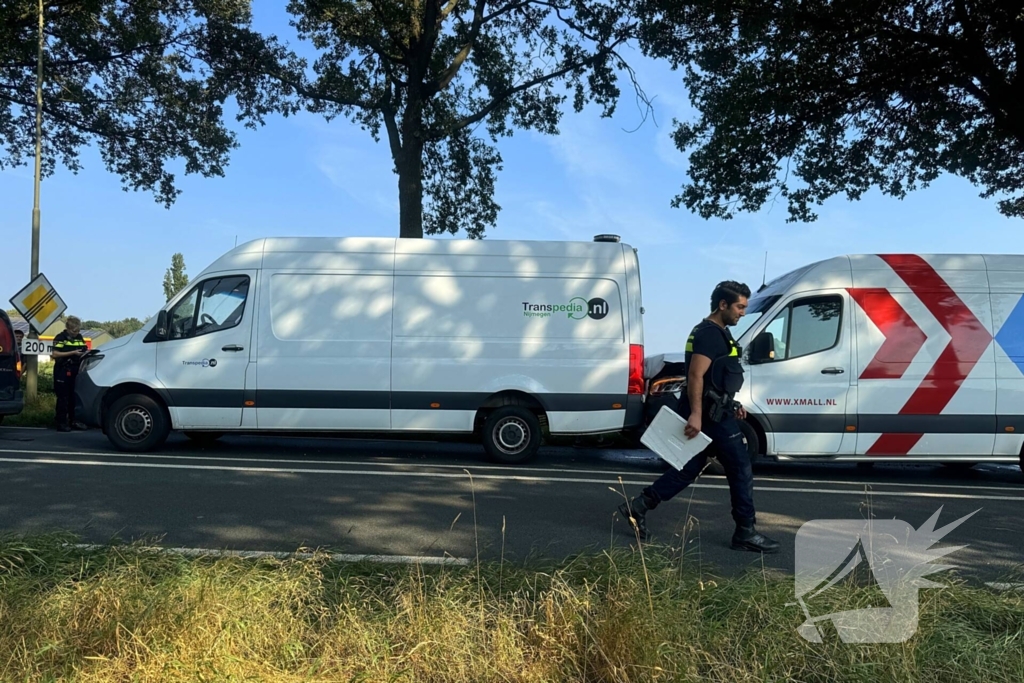 Vier bestelbussen betrokken bij kettingbotsing